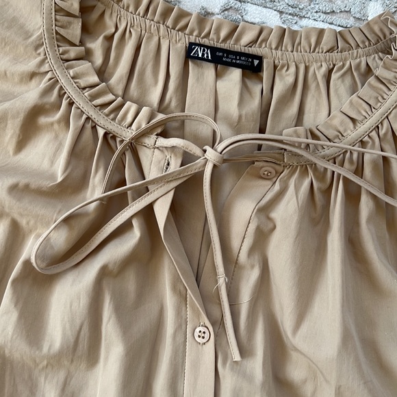 Zara Button up Blouse - Picture 2 of 3